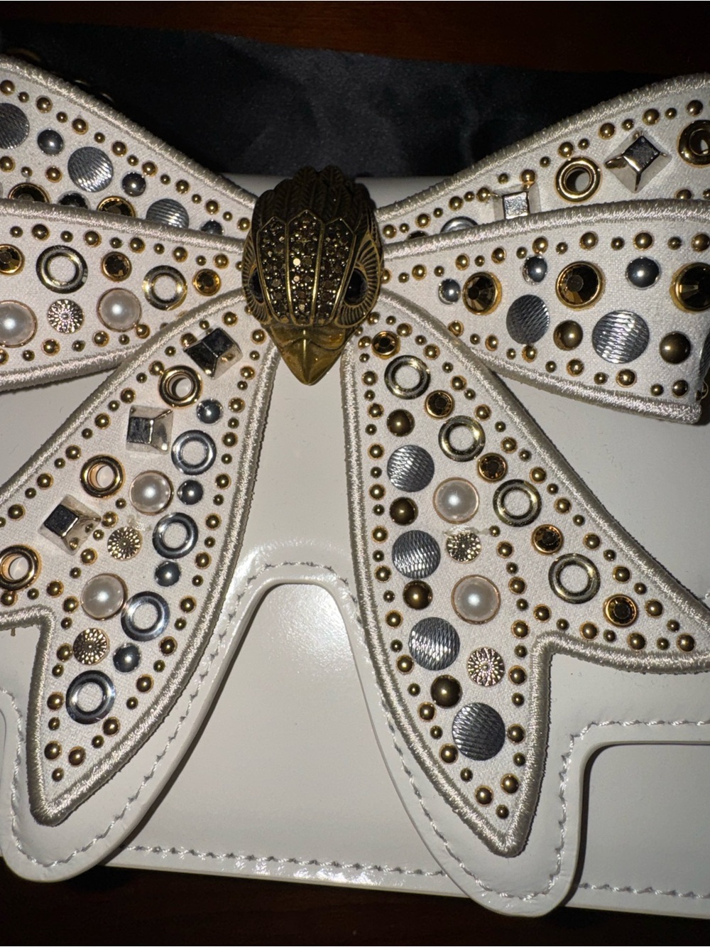 Kurt Geiger London Small Shoreditch Large Bow - NWT embellished Cream Patent - Picture 2 of 12
